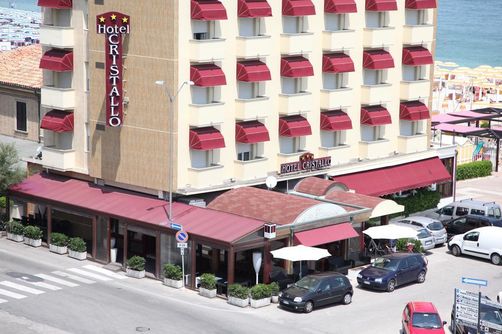 Hotel Cristallo Fano Extérieur photo